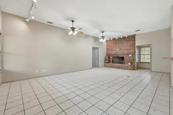 135 Private Road 2828, Decatur, TX 76234