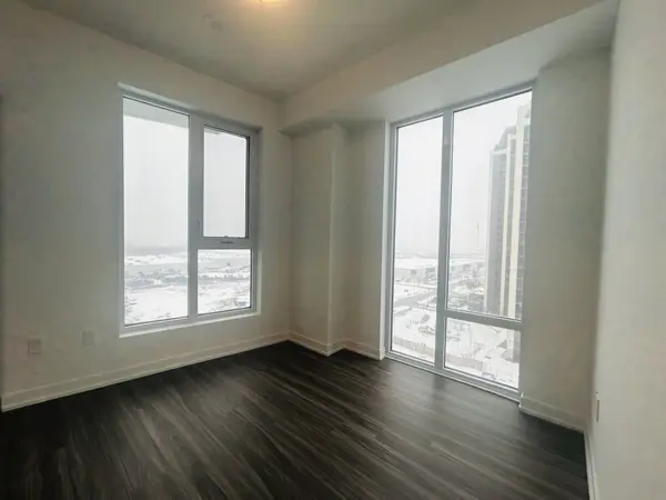 10 Abeja ST #1018, Vaughan, ON L4K 0R4