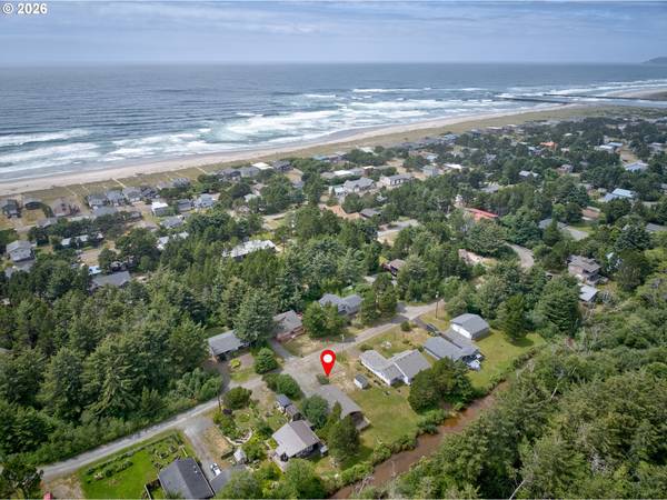 25955 DAVID AVE, Rockaway Beach, OR 97136