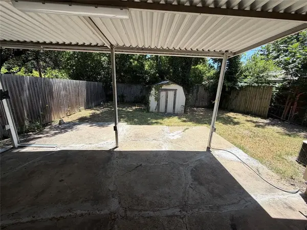2005 Huntington Drive, Arlington, TX 76010