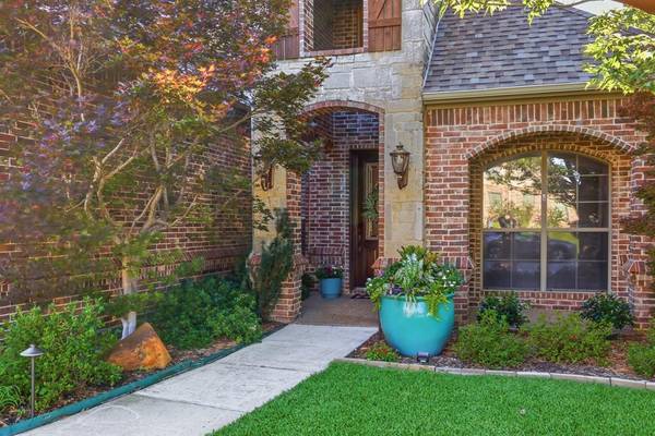 7013 Cherrybark Lane, North Richland Hills, TX 76182