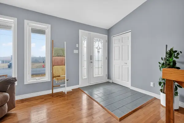 141 Jessup's Falls RD, Alfred And Plantagenet, ON K0B 1L0