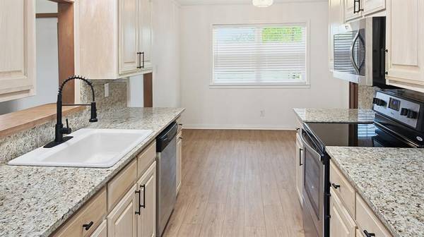 593 County Road 4680, Boyd, TX 76023