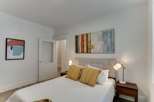 17 Wade AVE #Main, Toronto W02, ON M6H 1P4