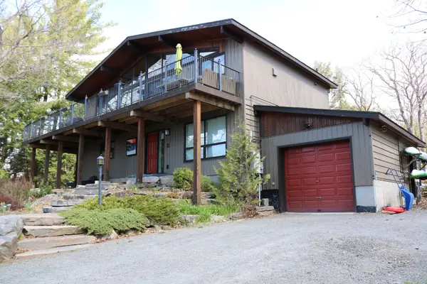 165 Golden Pheasant DR, Huntsville, ON P1H 1B3