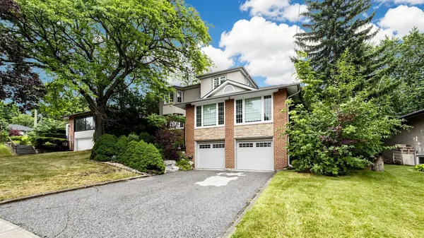 17 Valentine DR, Toronto C13, ON M3A 3J5
