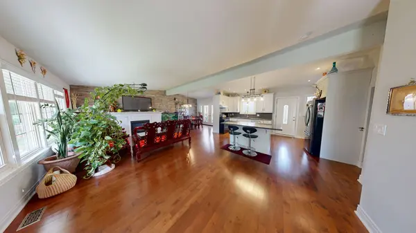 33 Parnell RD N, St. Catharines, ON L2N 6J8