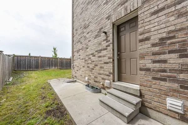 52 Harpreet CIR, Toronto W10, ON M9W 0E2
