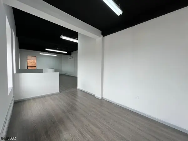 400 38Th St, Union City, NJ 07087