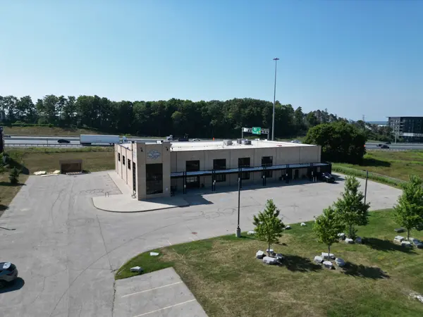 310 Holiday Inn DR, Cambridge, ON N3C 1Z4
