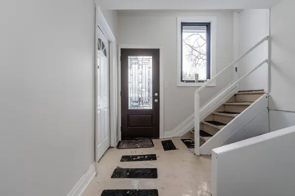 65 Drury LN, Barrie, ON L4M 3C9