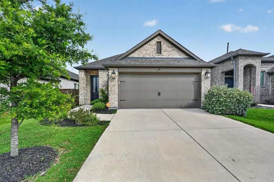 2209 Rothbury Drive, Forney, TX 75126