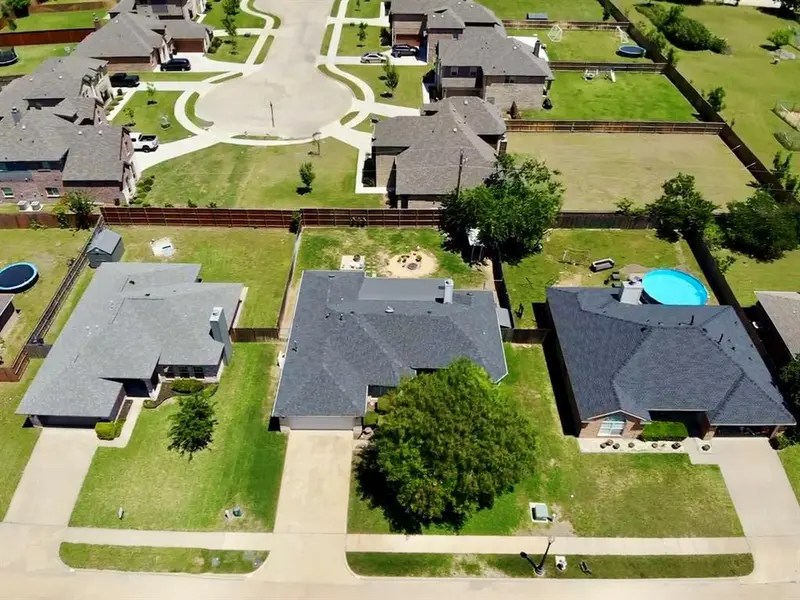 514 Morningside Court, Midlothian, TX 76065