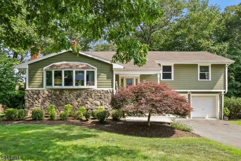 43 Misty Mountain Rd, Randolph Twp., NJ 07869
