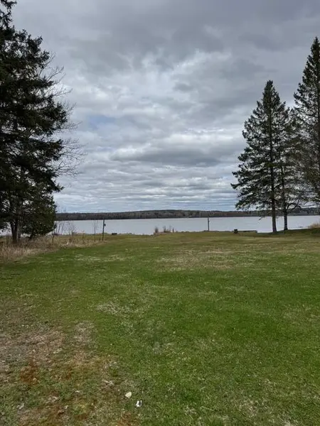 138 Islandview LN S, Chisholm, ON P0H 1Z0