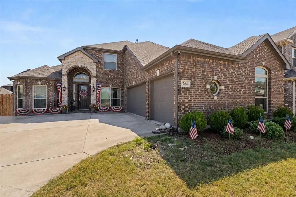 264 NorthStar Lane, Waxahachie, TX 75165