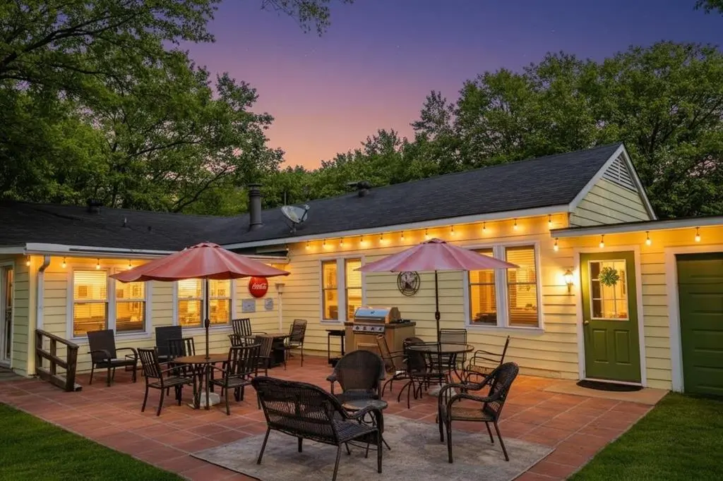 1505 Bonham Street, Commerce, TX 75428
