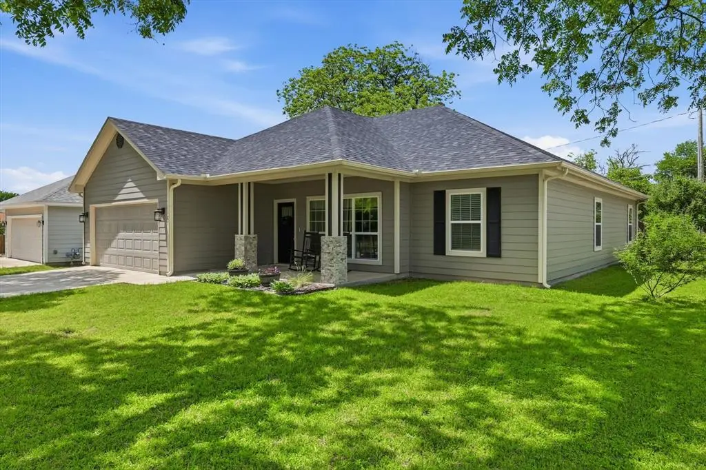 1125 Oxford Street, River Oaks, TX 76114
