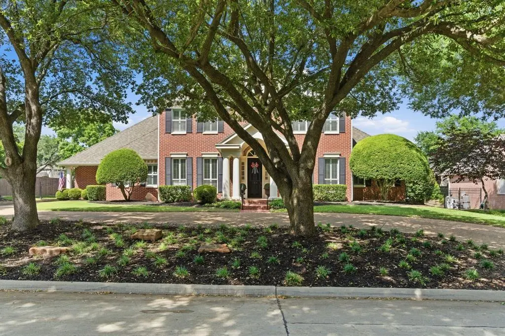 180 Creekway Bend, Southlake, TX 76092