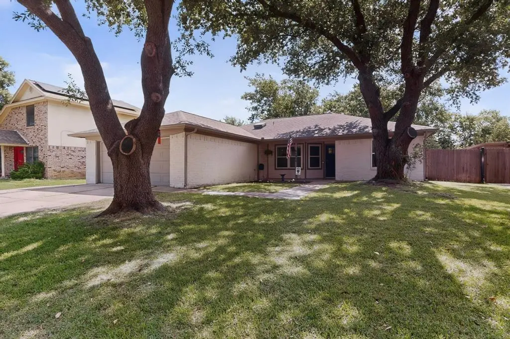 6804 Richfield Drive, North Richland Hills, TX 76182