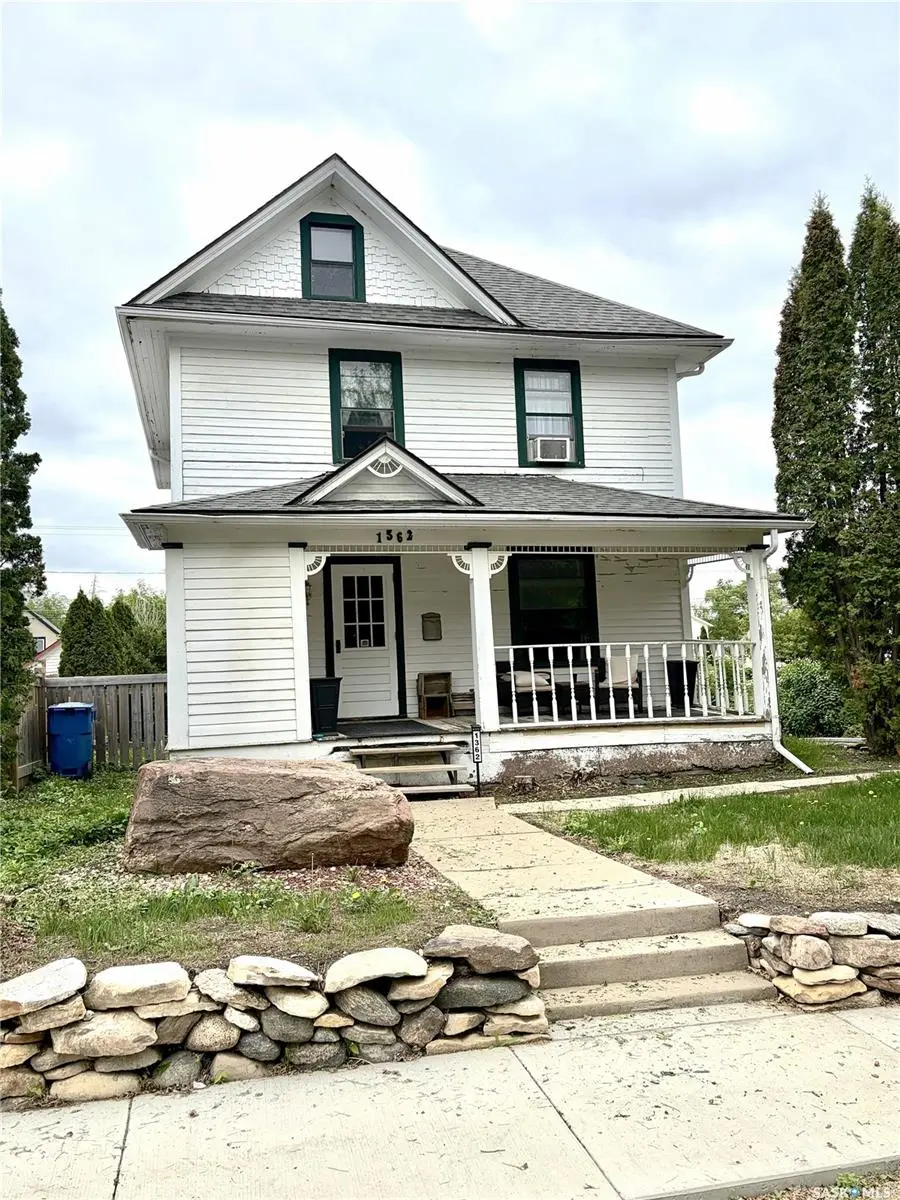 1362 98th STREET, North Battleford, SK S9A 0M2