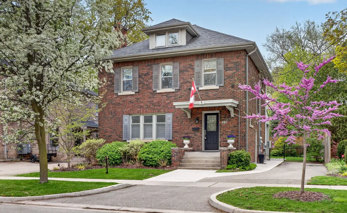 23 Maple AVE, Brantford, ON N3T 4B4