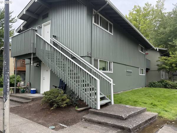 2064 W 17TH AVE, Eugene, OR 97402