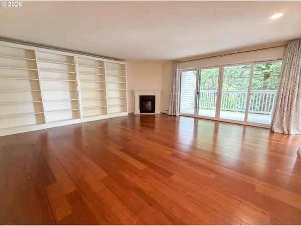 48 EAGLE CREST DR #5F, Lake Oswego, OR 97035