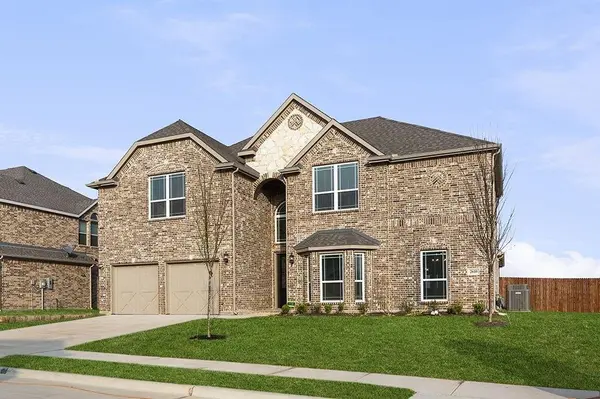 2610 White Plains Drive, Midlothian, TX 76065