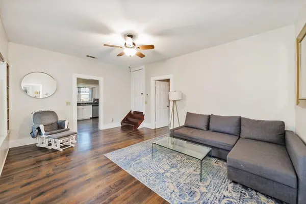 517 W Lamar Street, Alvord, TX 76225