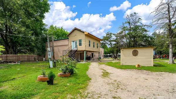 1474 Vz County Road 3810, Wills Point, TX 75169