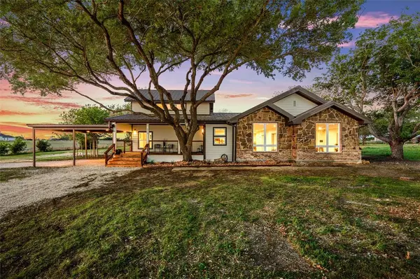 515 Iron Bridge Road,  Lorena,  TX 76655