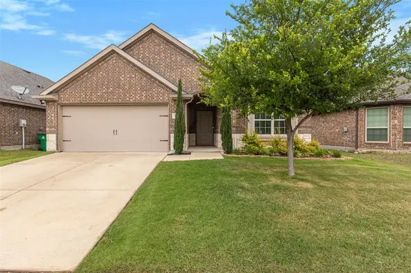 110 Garden Grove Drive, Waxahachie, TX 75165
