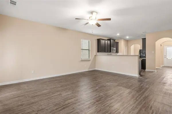 1431 Park Trails Boulevard, Princeton, TX 75407