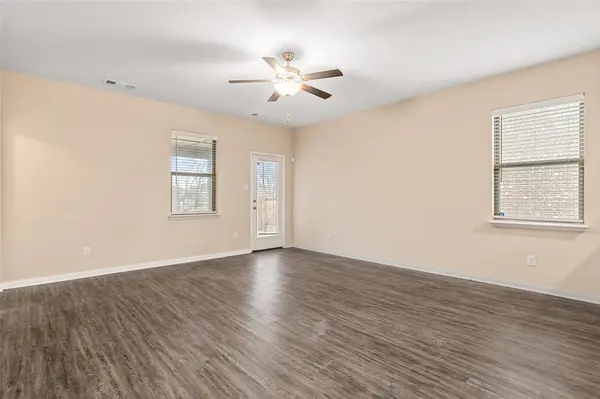 1431 Park Trails Boulevard, Princeton, TX 75407