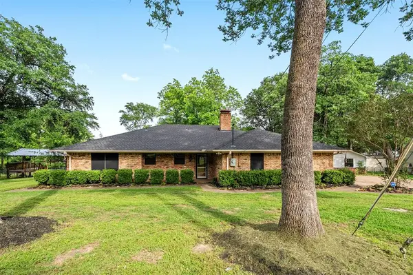 118 Robin Hood Way, Gun Barrel City, TX 75156