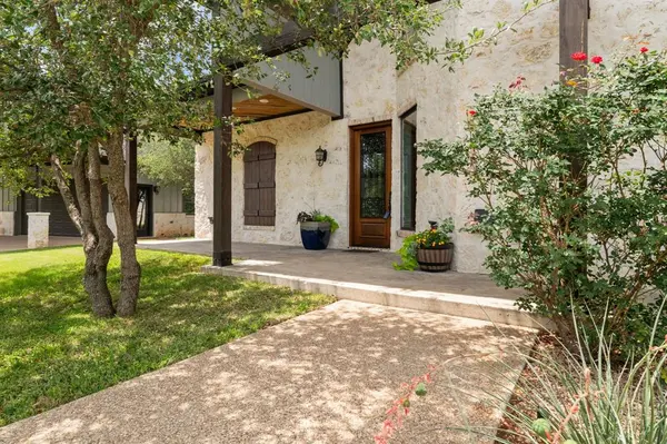 8029 N River Crossing, Waco, TX 76633