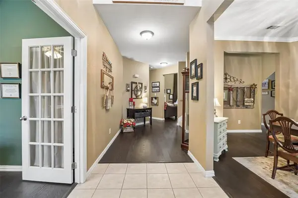 403 Springtree Road, Lake Dallas, TX 75065