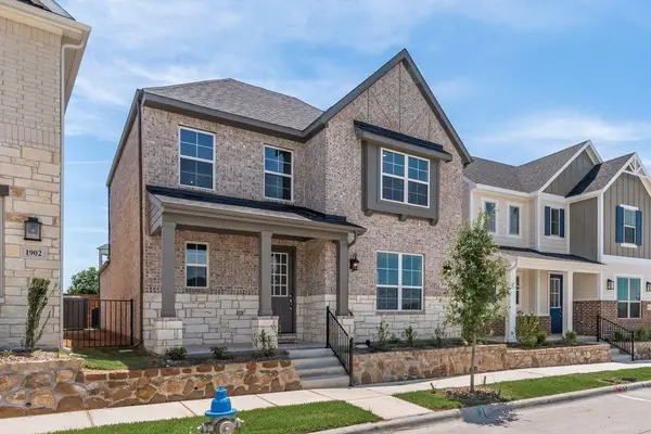 1826 Waterwalk Drive, Rowlett, TX 75088