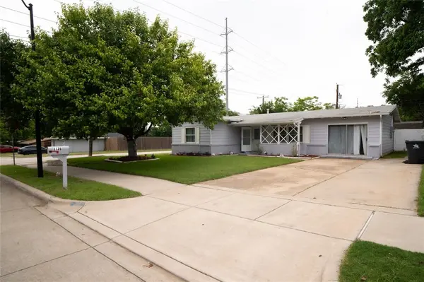 2136 Ridgeway Street, Arlington, TX 76010