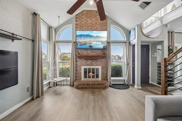 1407 Ranchview Court, Carrollton, TX 75007