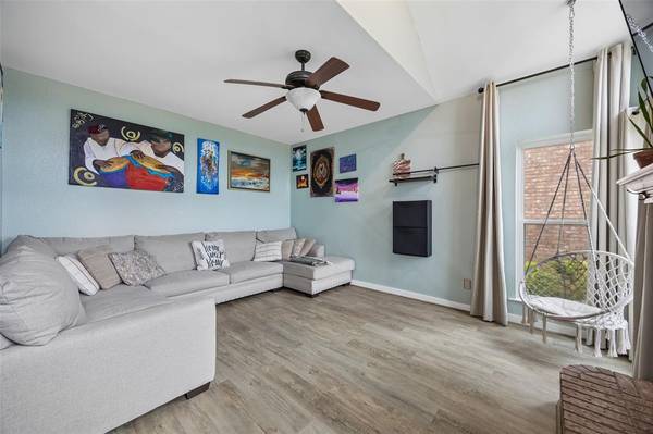 1407 Ranchview Court, Carrollton, TX 75007