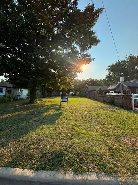 421 Ogden Avenue, Cockrell Hill, TX 75211