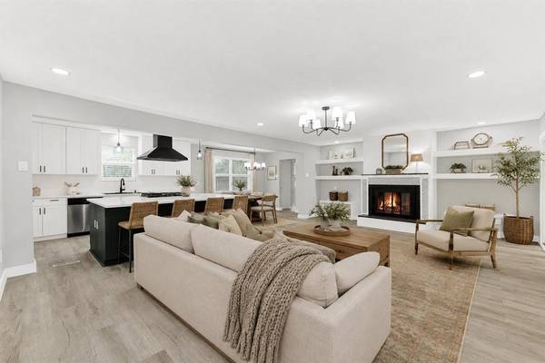 5821 Clendenin Avenue, Dallas, TX 75228