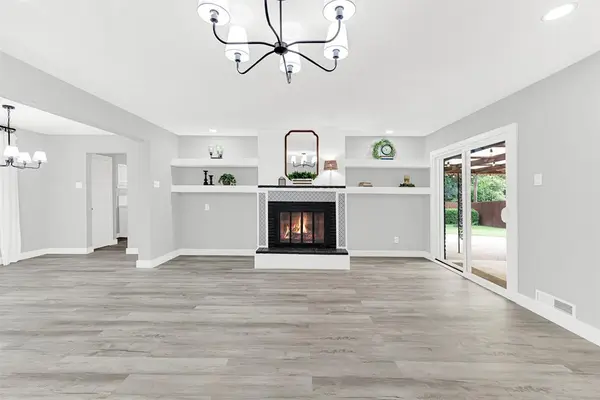 5821 Clendenin Avenue, Dallas, TX 75228