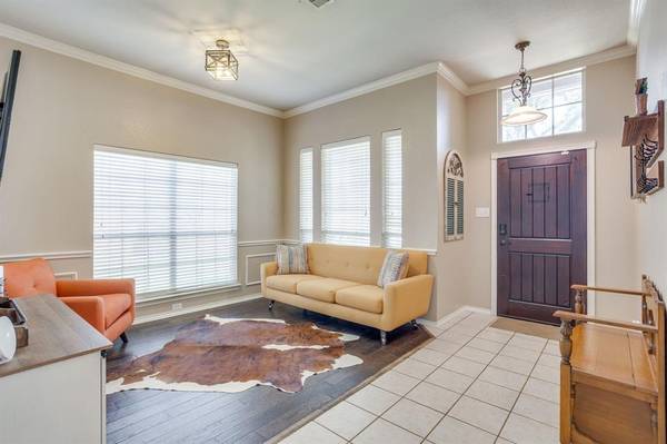 779 Little Ridge Court, Burleson, TX 76028