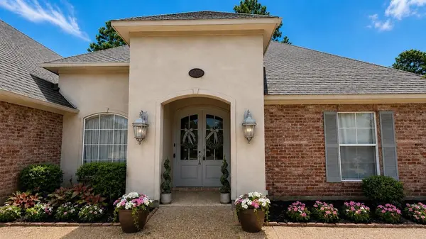 378 Saint Charles Boulevard, Shreveport, LA 71106