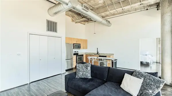 1001 Belleview Street #1002, Dallas, TX 75215