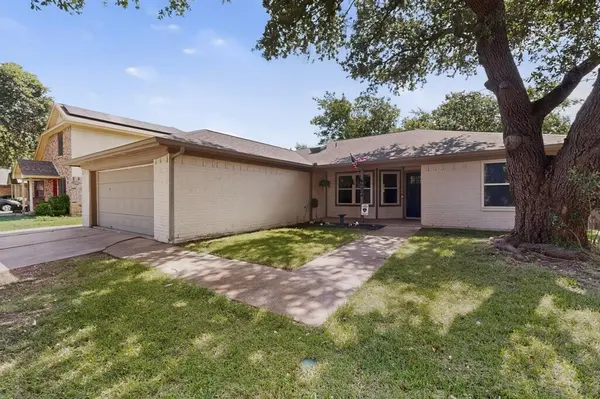 6804 Richfield Drive, North Richland Hills, TX 76182