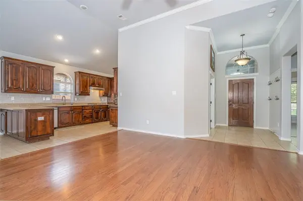 10025 Grey Crow Drive, Fort Worth, TX 76177